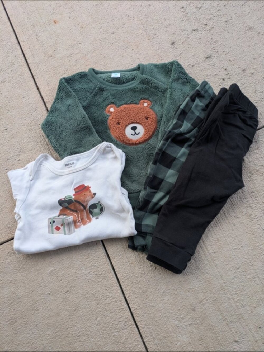 Pekkle 4 Piece Set Onesie, 2 Pants, Fuzzy Sweater Green/Plaid/White Sz 18m